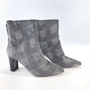Club Monaco Aaylina booties